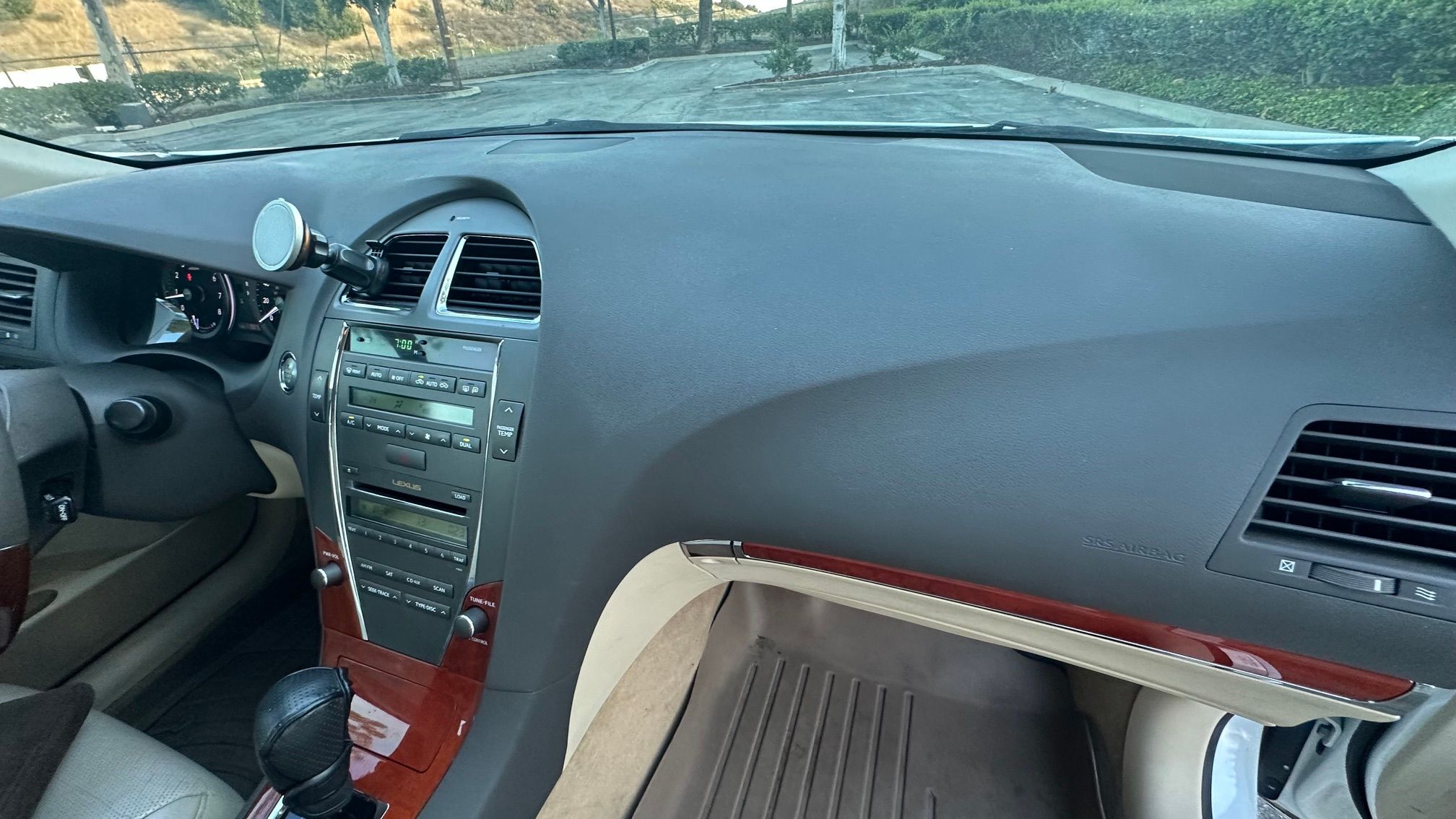 Used 2010 Lexus ES 350 w/ Preferred Accessory Package FWD image 20