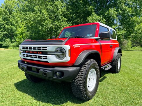 Used 2024 Ford Bronco Heritage Edition AWD/4WD image 15
