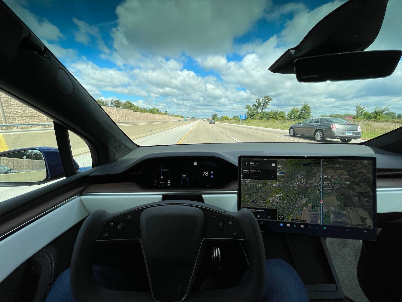 Used 2022 Tesla Model X AWD/4WD image 2