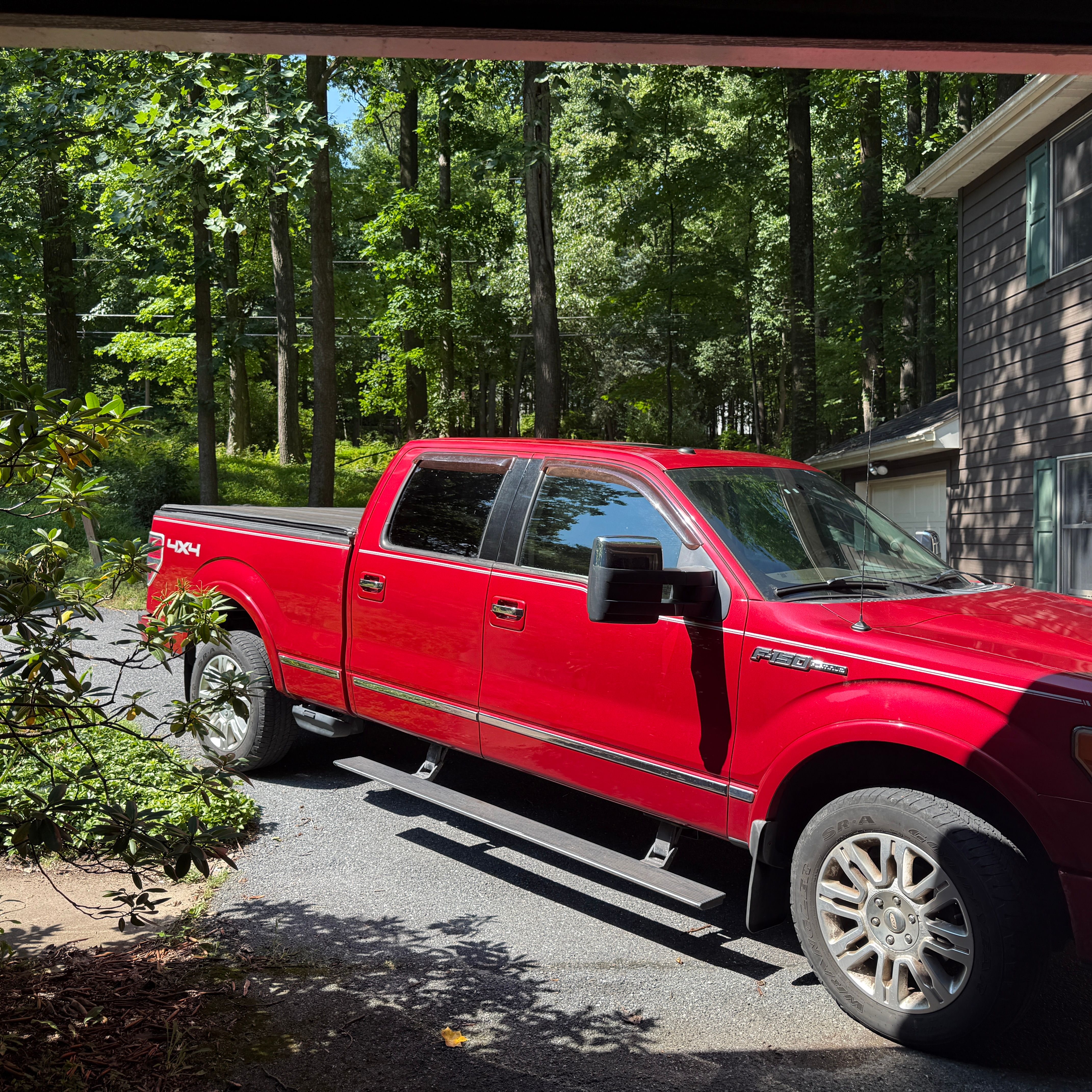 Used 2010 Ford F150 Lariat AWD/4WD image 2