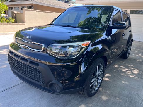 Used 2015 Kia Soul image 4