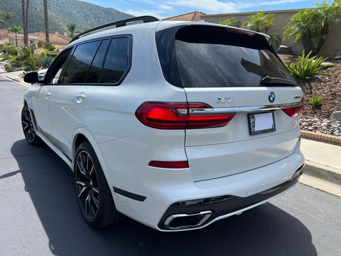 Used 2019 BMW X7 xDrive50i w/ M Sport Package image 2