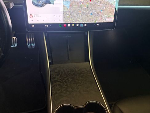Used 2019 Tesla Model 3 Long Range RWD image 18