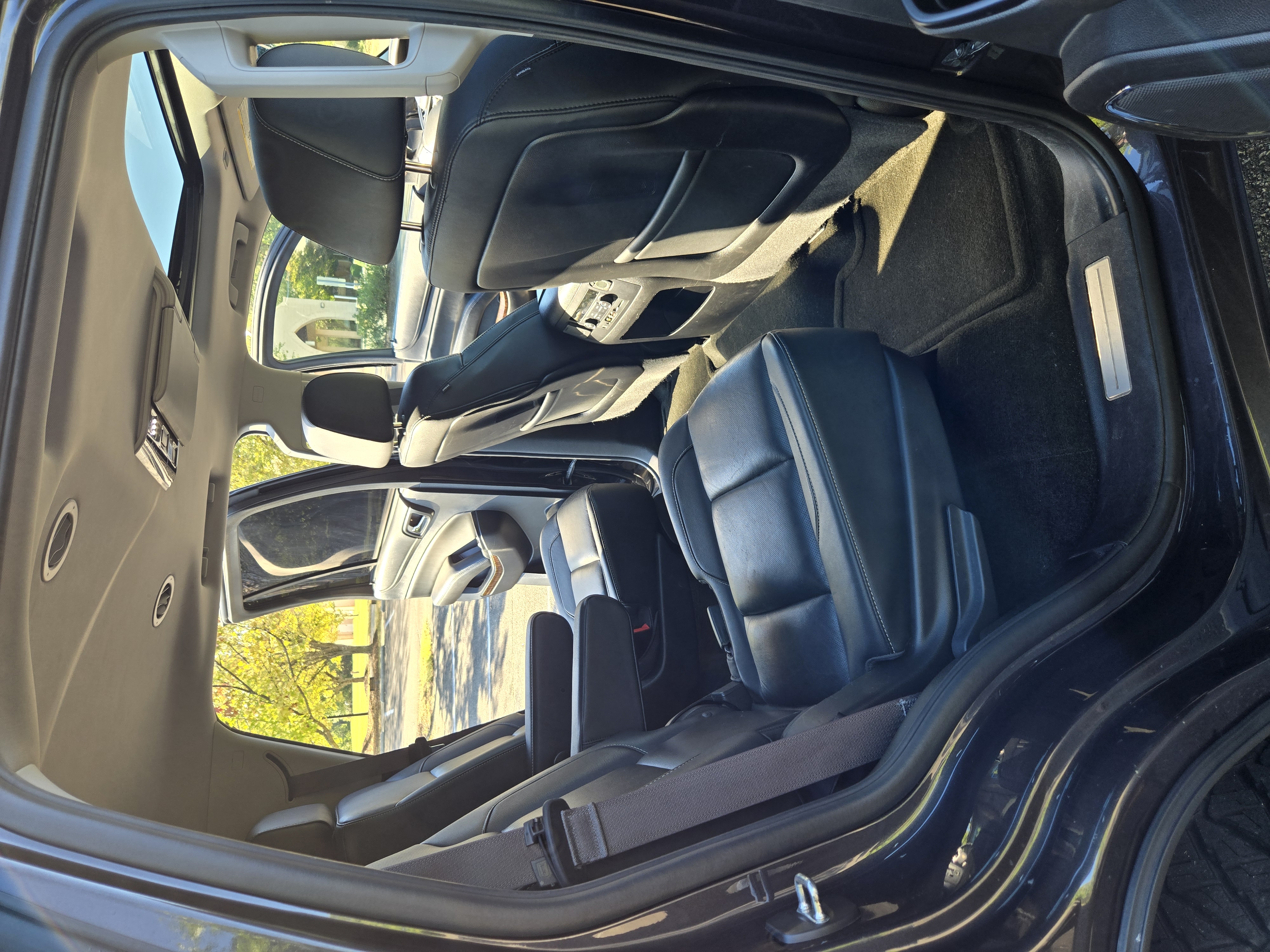 Used 2016 Chevrolet Tahoe LTZ AWD/4WD image 25