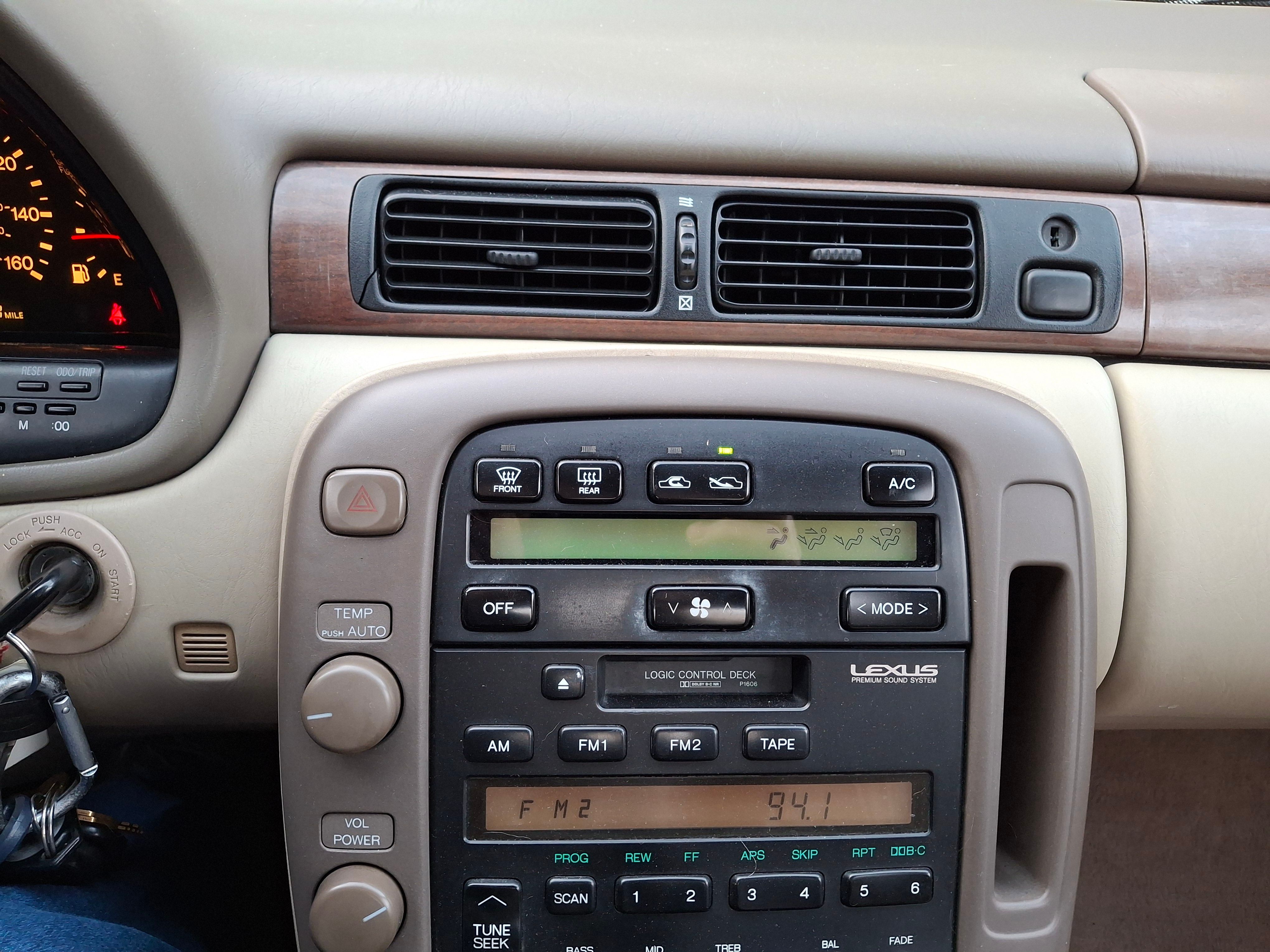 Used 1994 Lexus SC 300 Coupe RWD image 5
