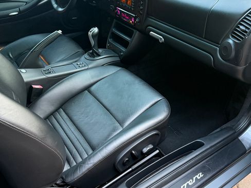 Used 2002 Porsche 911 Coupe image 21