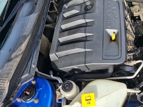 Used 2008 Dodge Avenger SE image 16