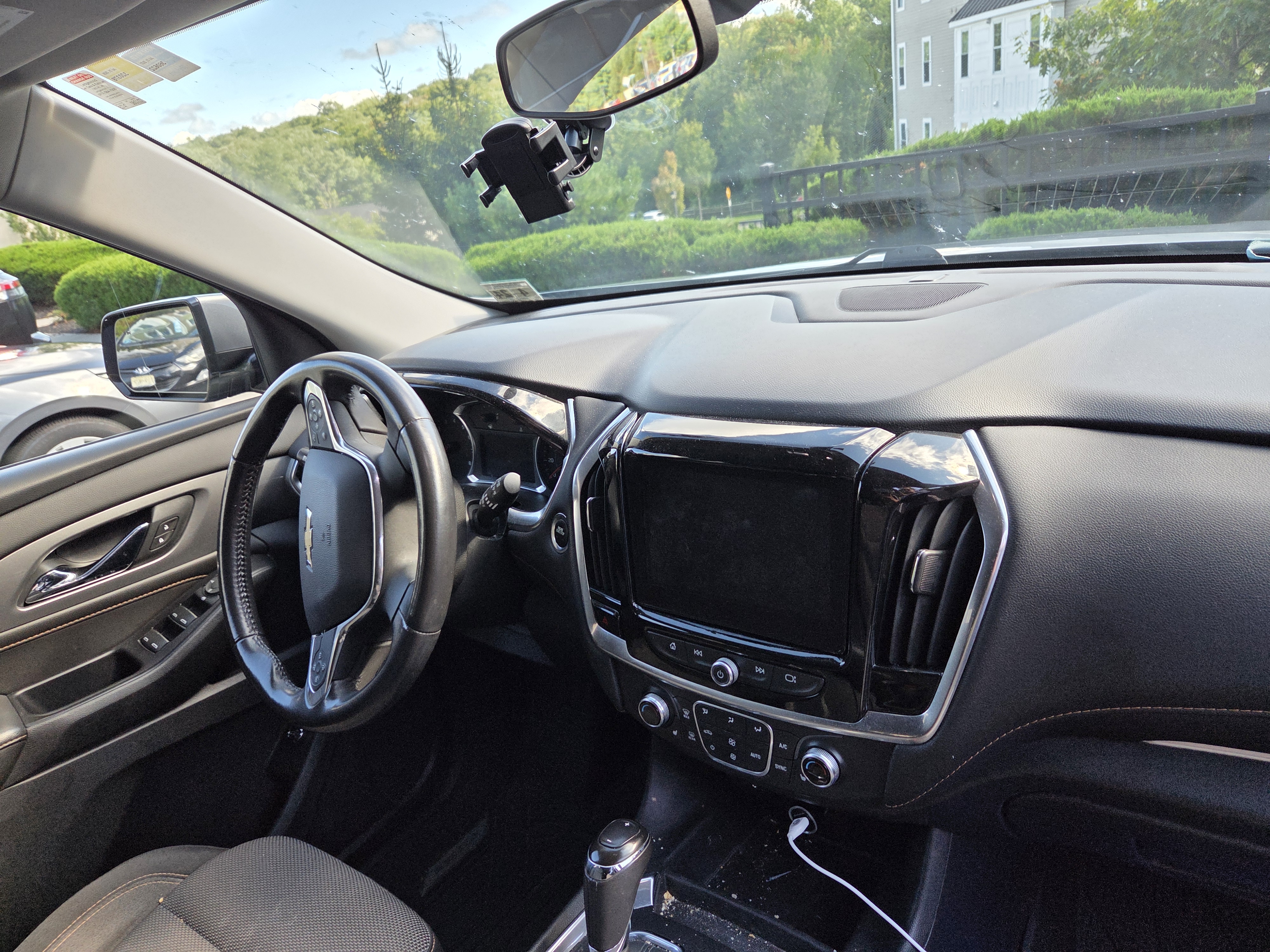 Used 2019 Chevrolet Traverse LT w/ LPO, Floor Liner Package AWD/4WD image 10