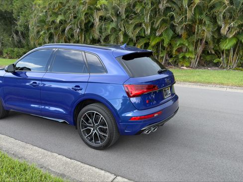 Used 2022 Audi SQ5 Prestige w/ Prestige Package AWD/4WD image 16