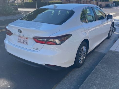 Used 2022 Toyota Camry LE image 8
