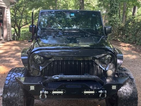 Used 2014 Jeep Wrangler Unlimited Sahara w/ Dual Top Group AWD/4WD image 4