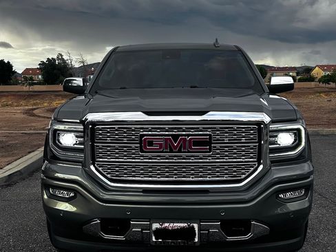 Used 2018 GMC Sierra 1500 Denali AWD/4WD image 2
