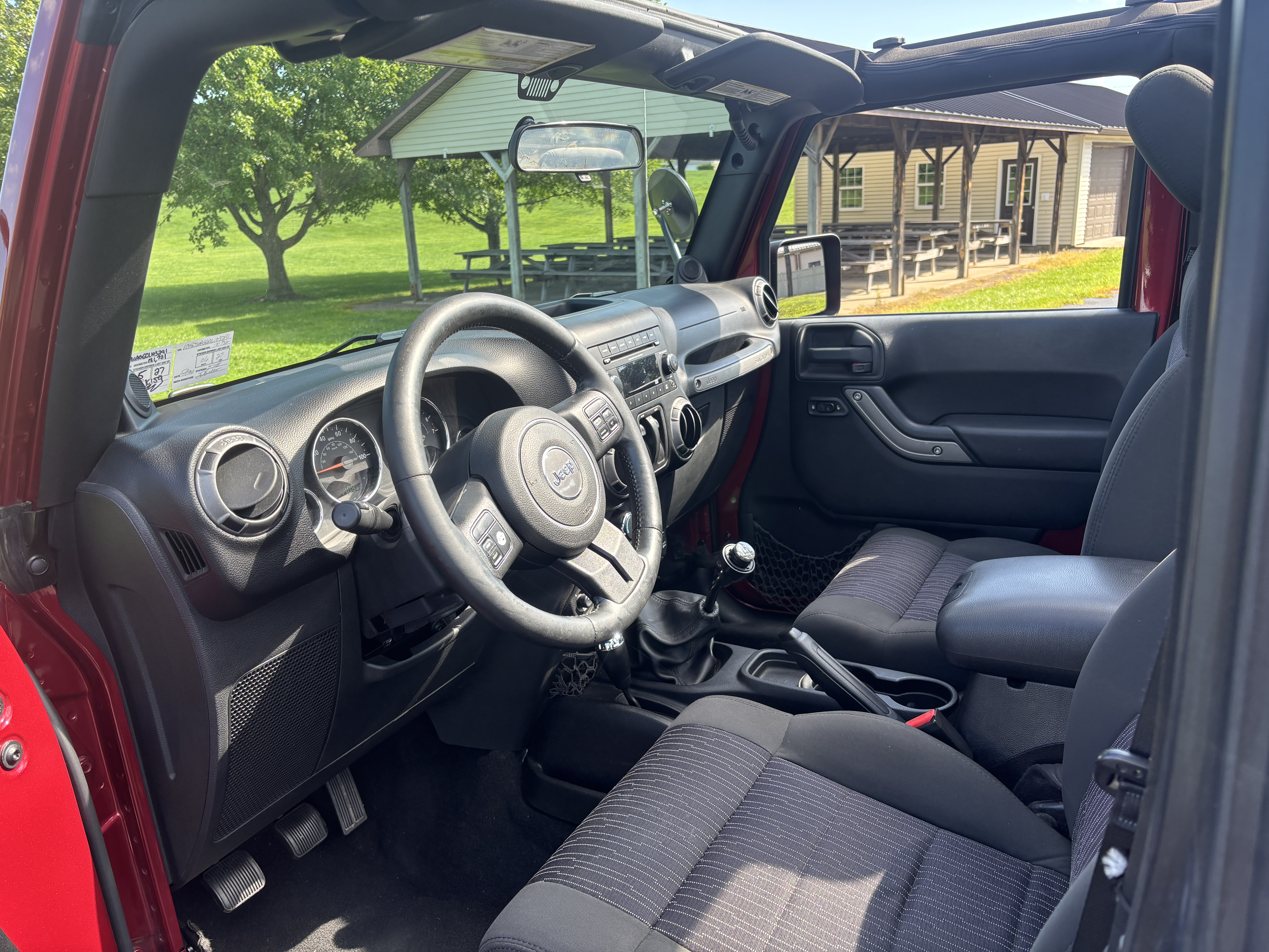 Used 2012 Jeep Wrangler Sport AWD/4WD image 13