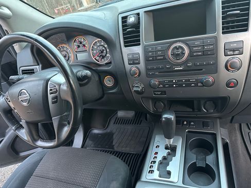 Used 2015 Nissan Armada SV image 12