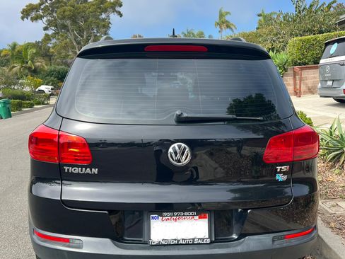 Used 2016 Volkswagen Tiguan S image 5