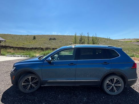 Used 2018 Volkswagen Tiguan SEL AWD/4WD image 5