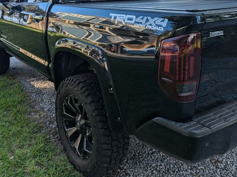 Used 2021 Toyota Tundra SR5 image 5