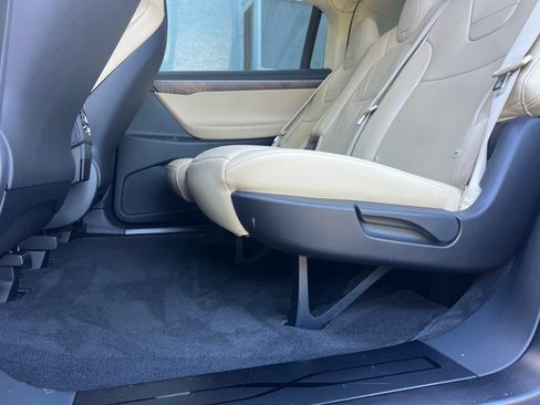 Used 2017 Tesla Model X 100D image 11