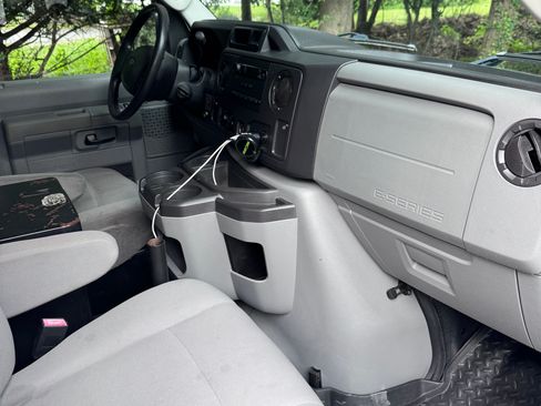 Used 2012 Ford E-150 and Econoline 150 w/ PWR Group RWD image 9