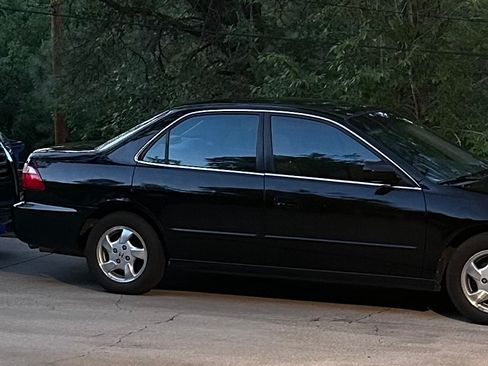 Used 1998 Honda Accord EX image 1