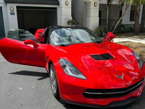 Used 2017 Chevrolet Corvette Stingray Coupe w/ Battery Protection Package RWD image 4