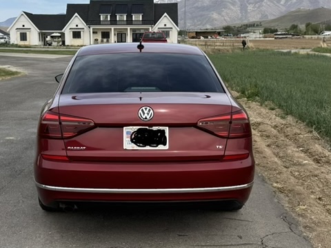 Used 2019 Volkswagen Passat 2.0T Wolfsburg w/ Wheels & Sunroof Package FWD image 12