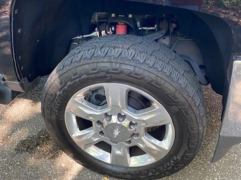 Used 2018 Chevrolet Silverado 2500 LTZ w/ Duramax Plus Package AWD/4WD image 24