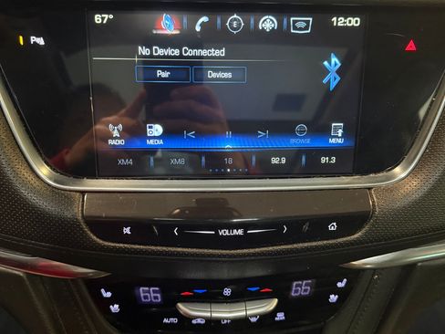 Used 2018 Cadillac XT5 Premium Luxury AWD/4WD image 12