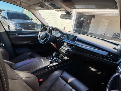 Used 2016 BMW X5 xDrive50i image 11
