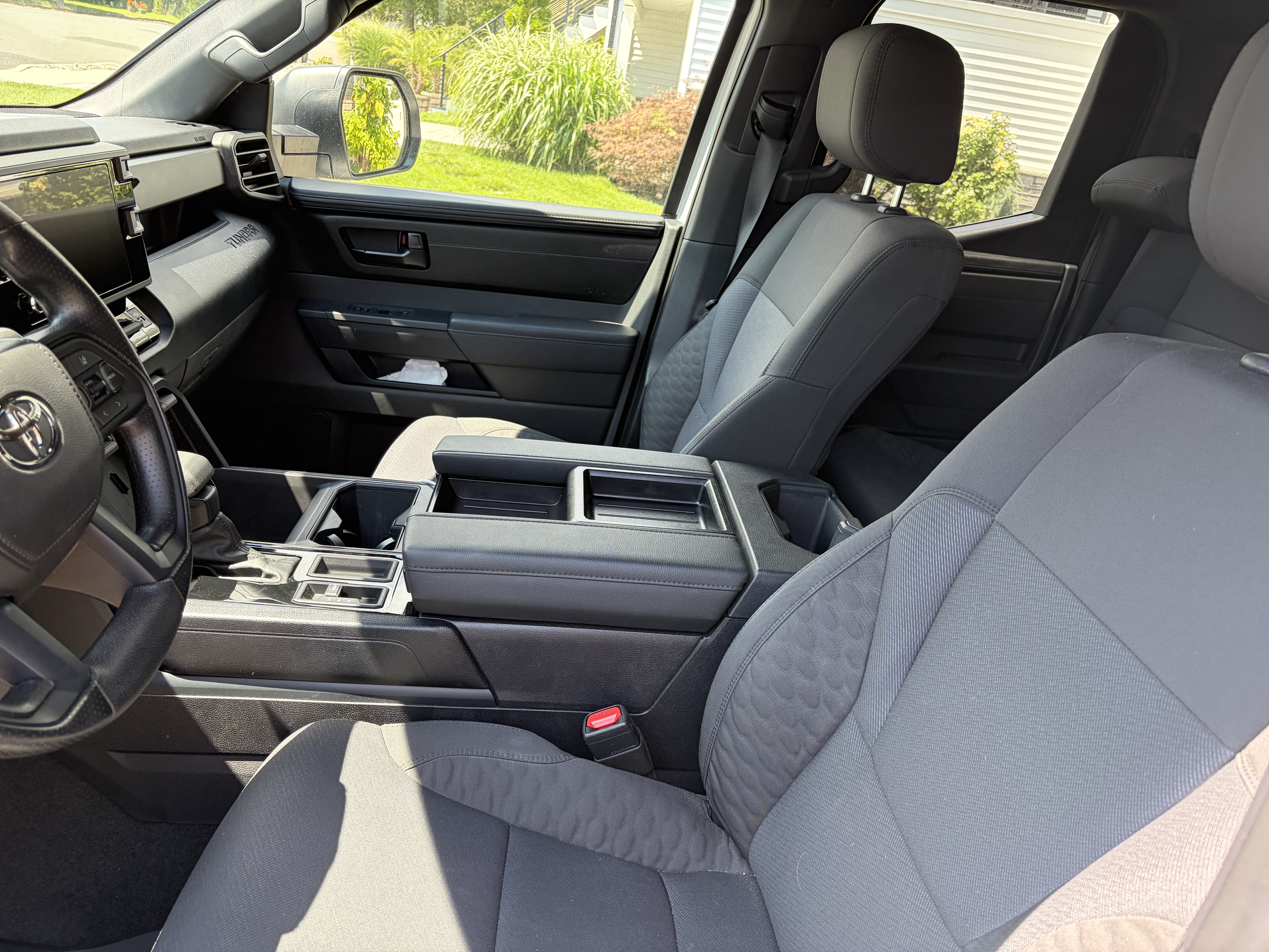 Used 2025 Toyota Tundra SR AWD/4WD image 9
