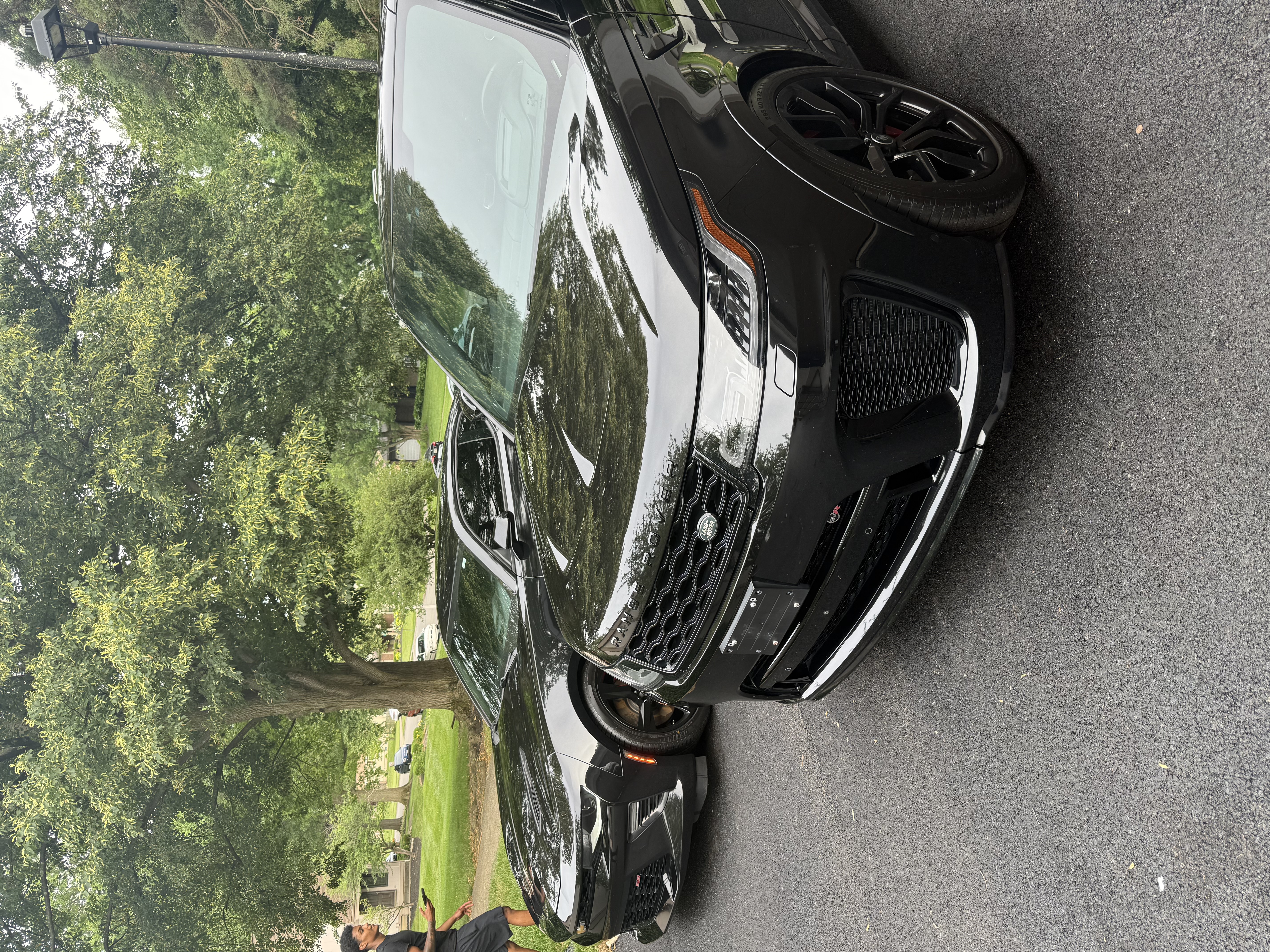 Used 2018 Land Rover Range Rover Sport SVR AWD/4WD image 4