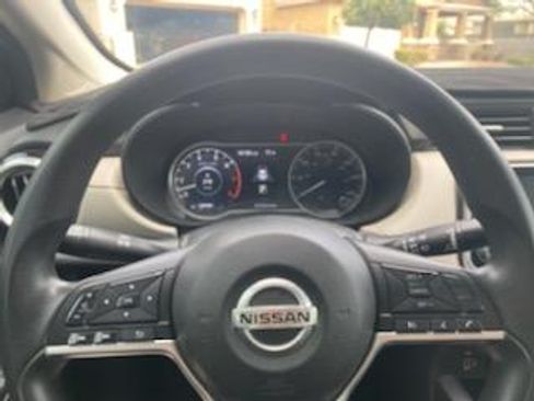 Used 2021 Nissan Versa SV image 6