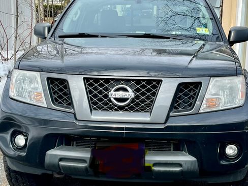 Used 2012 Nissan Frontier SV w/ Sport Appearance Pkg image 1