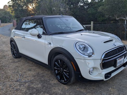 Used 2018 MINI Cooper S FWD image 8
