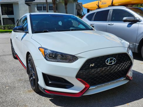 Used 2020 Hyundai Veloster N w/ Performance Package image 14