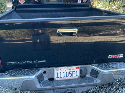 Used 2012 GMC Canyon SLE RWD image 4