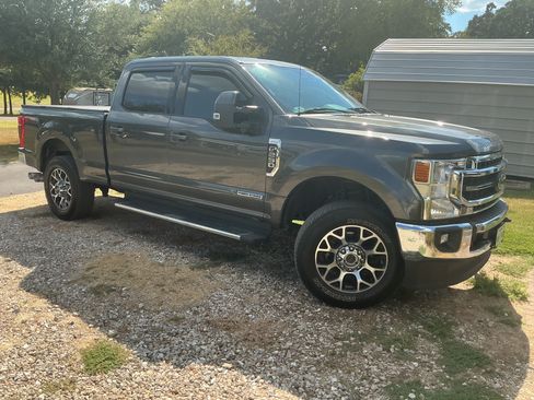 Used 2020 Ford F250 Lariat w/ Lariat Ultimate Package AWD/4WD image 4
