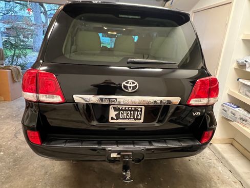 Used 2009 Toyota Land Cruiser image 10