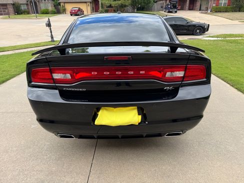 Used 2014 Dodge Charger R/T RWD image 6