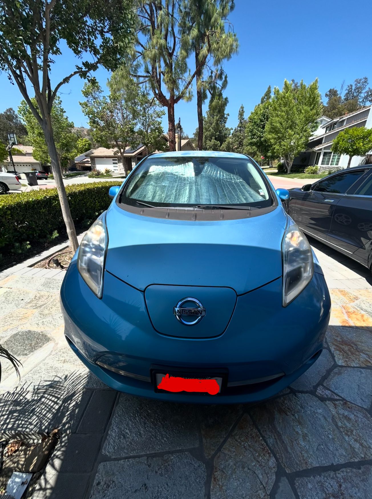 Used 2011 Nissan Leaf SV FWD image 4
