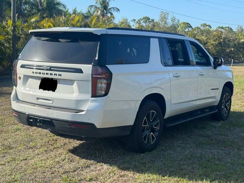 Used 2023 Chevrolet Suburban Z71 image 6