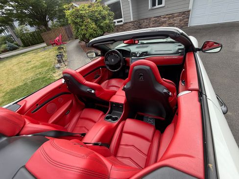 Used 2013 Maserati GranTurismo Sport RWD image 10