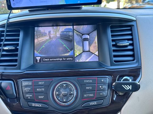 Used 2015 Nissan Pathfinder Platinum w/ Family Entertainment Package image 12