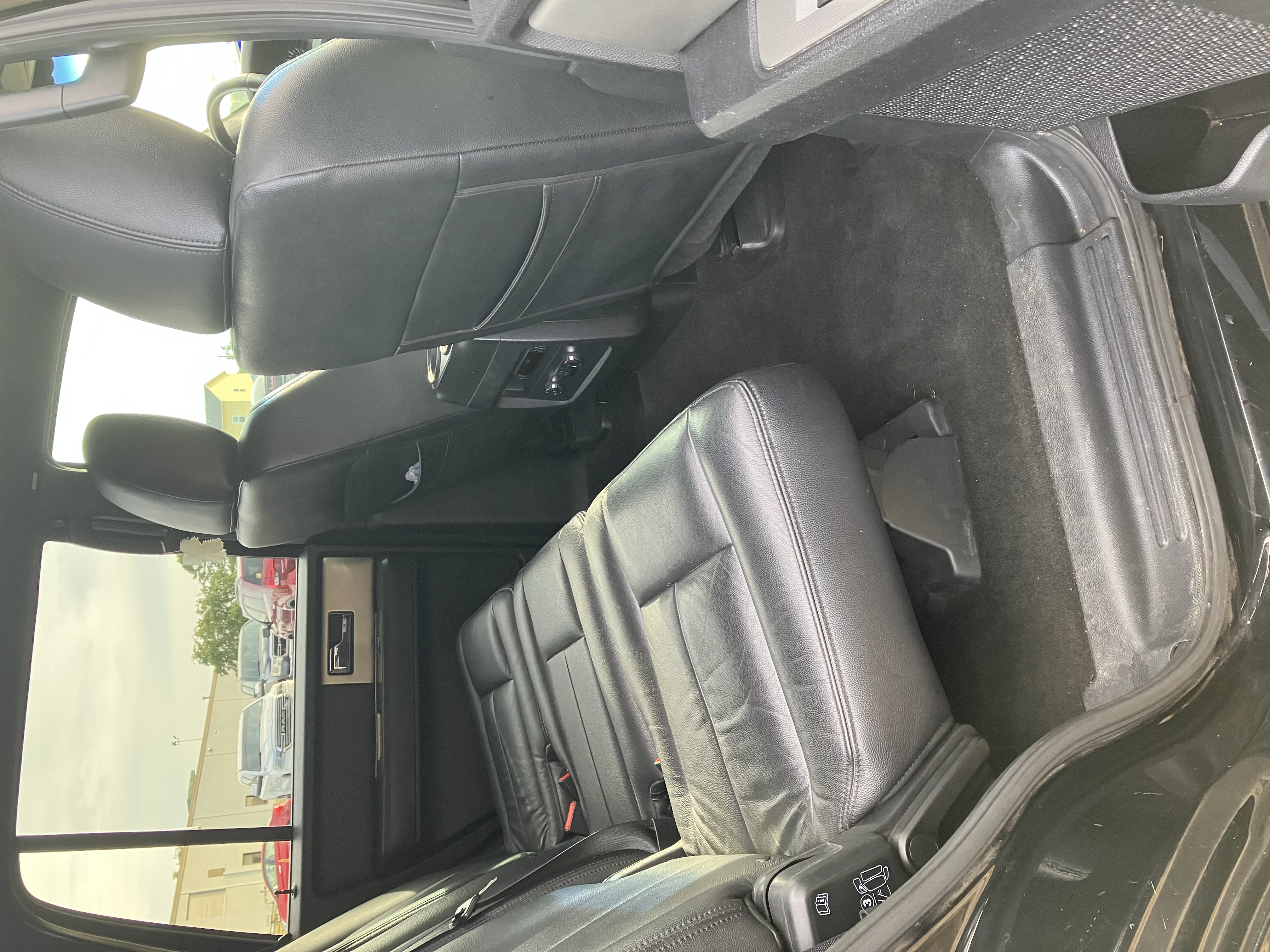 Used 2017 Ford Expedition XLT RWD image 12