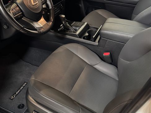 Used 2023 Lexus GX 460 Premium image 10