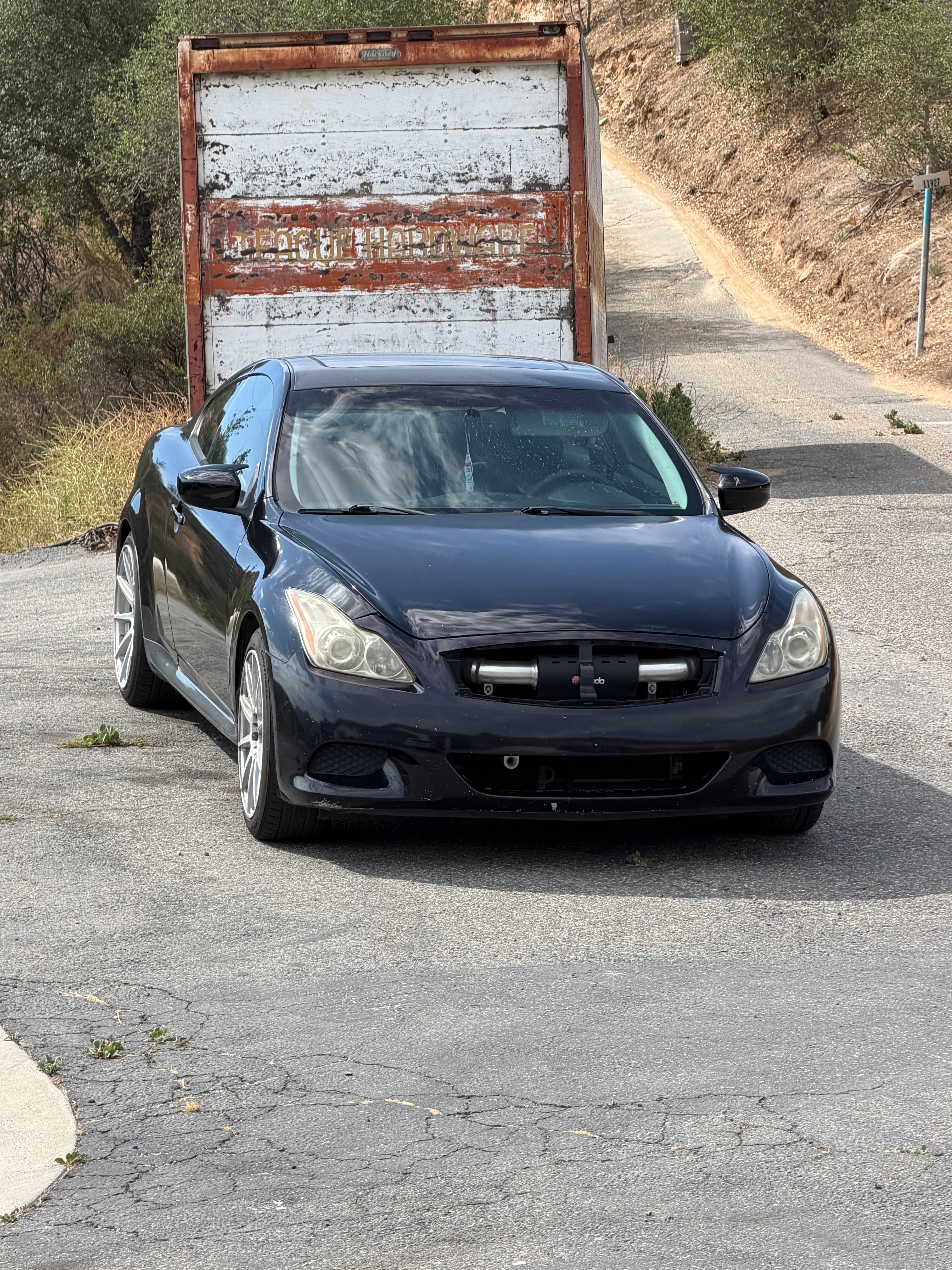 Used 2010 INFINITI G37 Journey w/ Aerodynamic Pkg RWD image 1