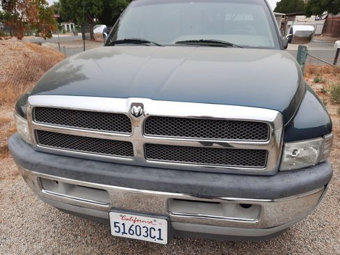 Used 1995 Dodge Ram 1500 Truck 2WD Regular Cab image 2
