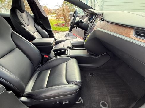 Used 2021 Tesla Model S Long Range Plus image 13