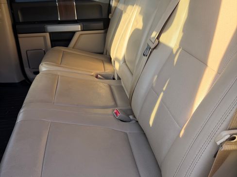 Used 2017 Ford F150 Lariat image 14