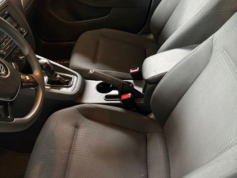 Used 2015 Volkswagen Jetta SE image 10